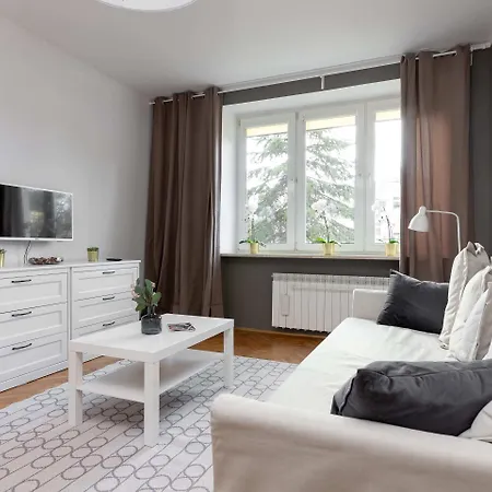 Saska Kepa Modern By Bookinghost *