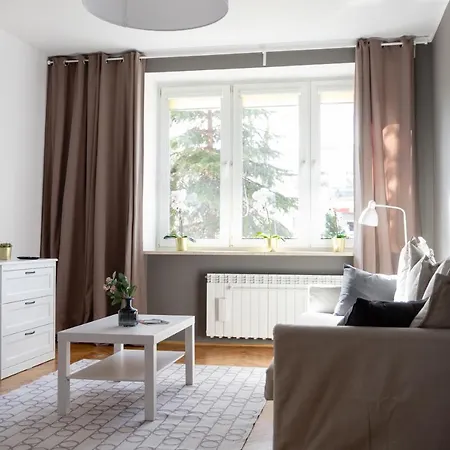 Saska Kepa Modern By Bookinghost