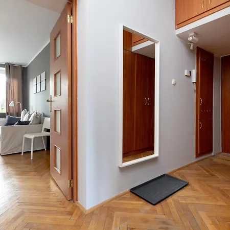 Saska Kepa Modern Apartment Warsaw