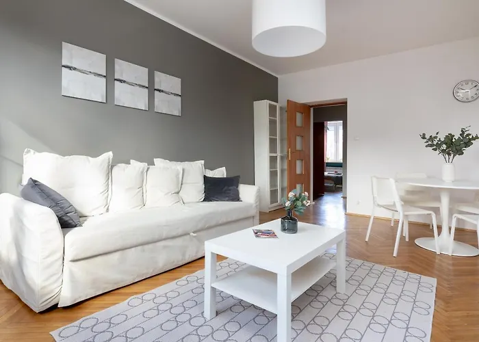 Saska Kepa Modern By Bookinghost Apartment