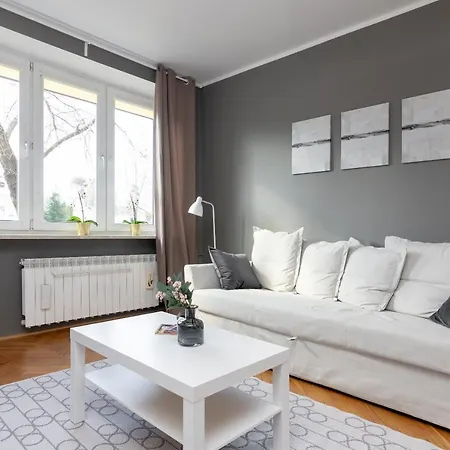Saska Kepa Modern *
