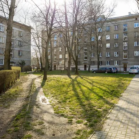 Saska Kepa Modern By Bookinghost * Varsovie